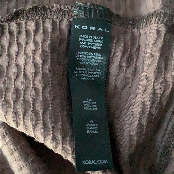 📌 Koral Pump Closed Mesh Pullover Cowl Neck - Picture 6 of 7